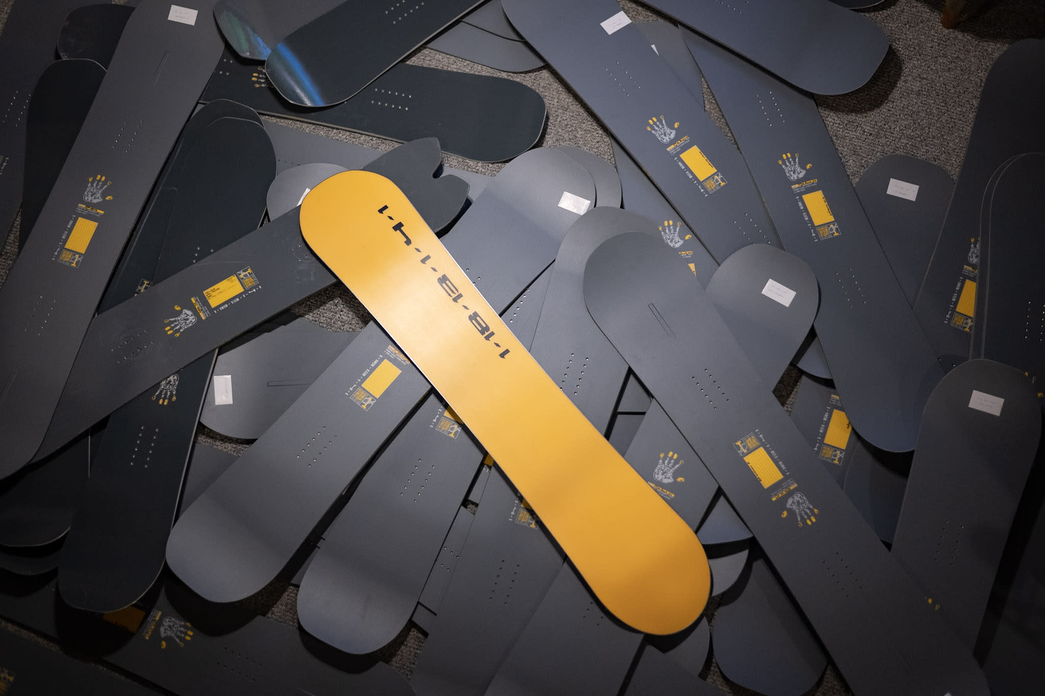 When Ski Companies Start Making Snowboards - A Double-Edged Edge